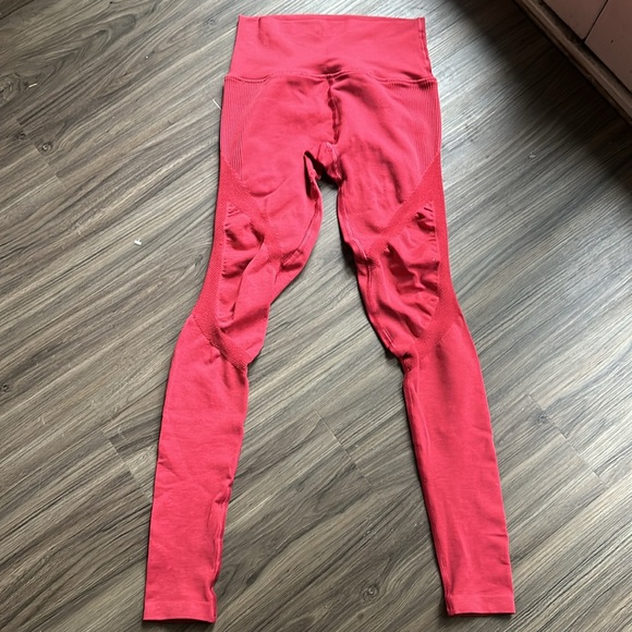 alphalete amplify leggings - Picture 3 of 3